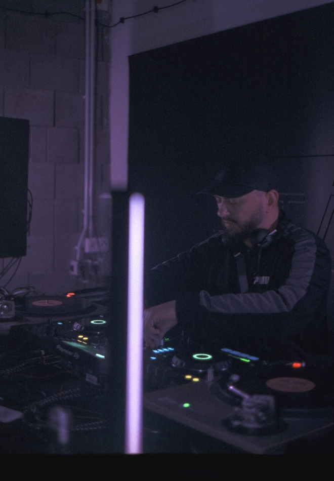 20 Grime night 2, Etáž, Sir Free